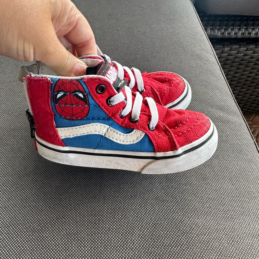 Gently used toddler spider-man vans 6.5
